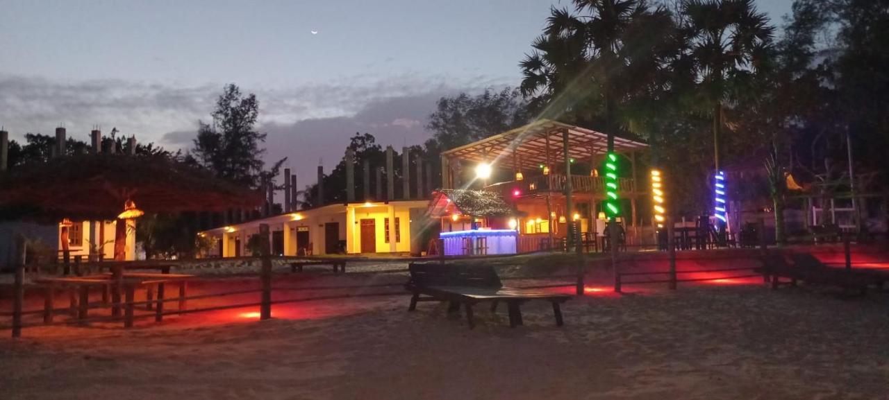Guitar Bay Arugambay Hotel Arugam Bay Kültér fotó